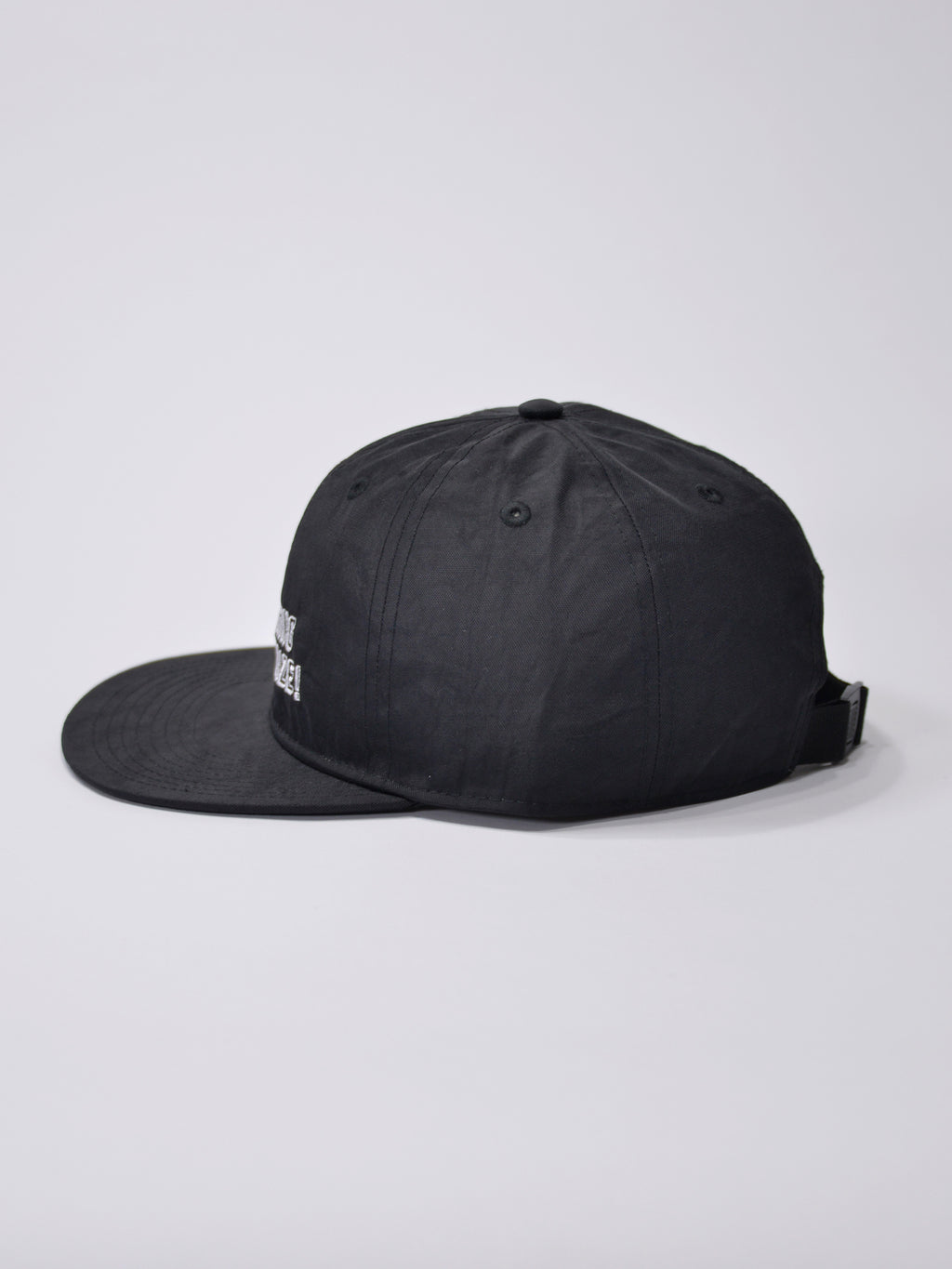 WATERPROOF NYLON FLAT CAP