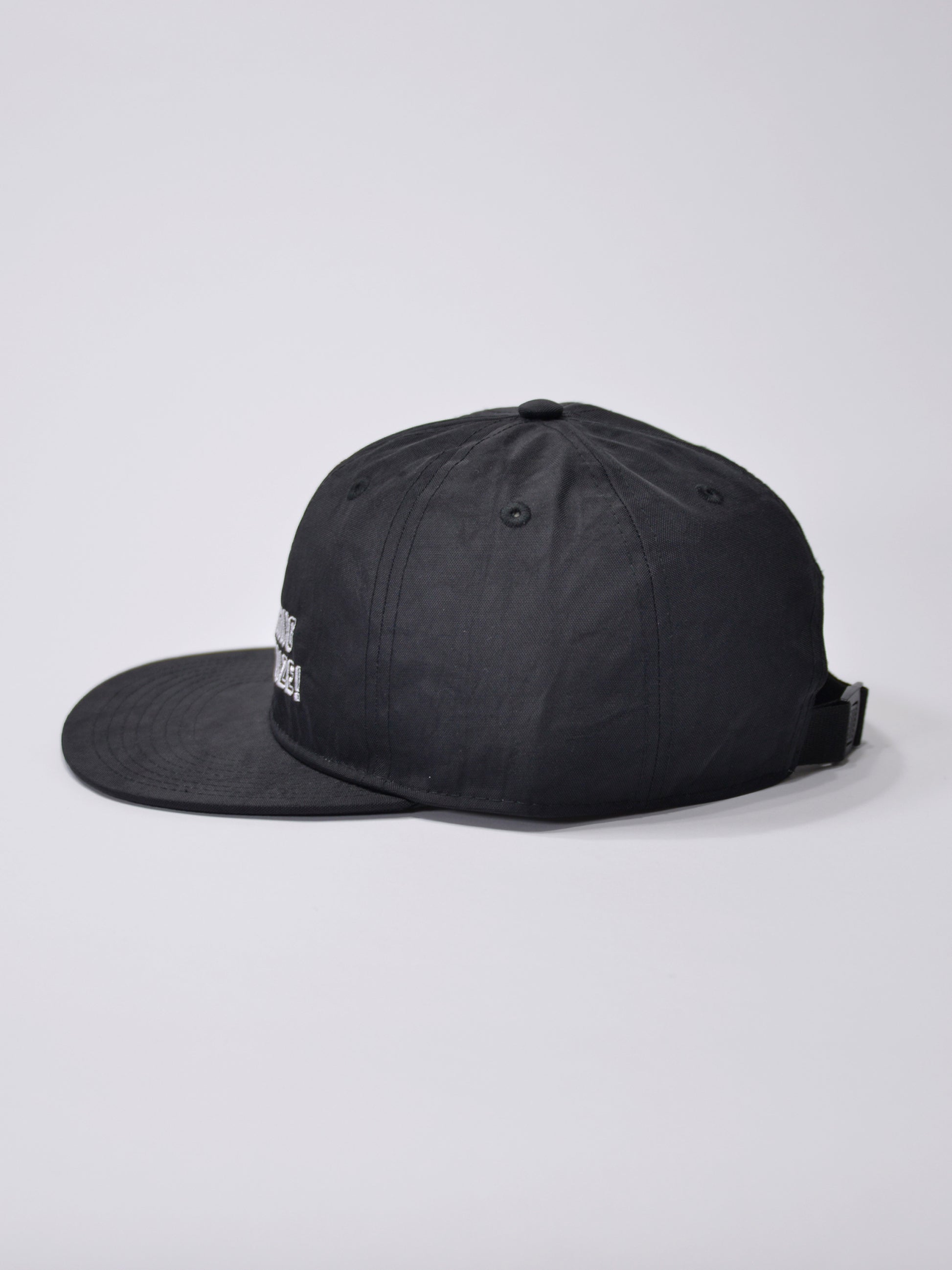 WATERPROOF NYLON FLAT CAP