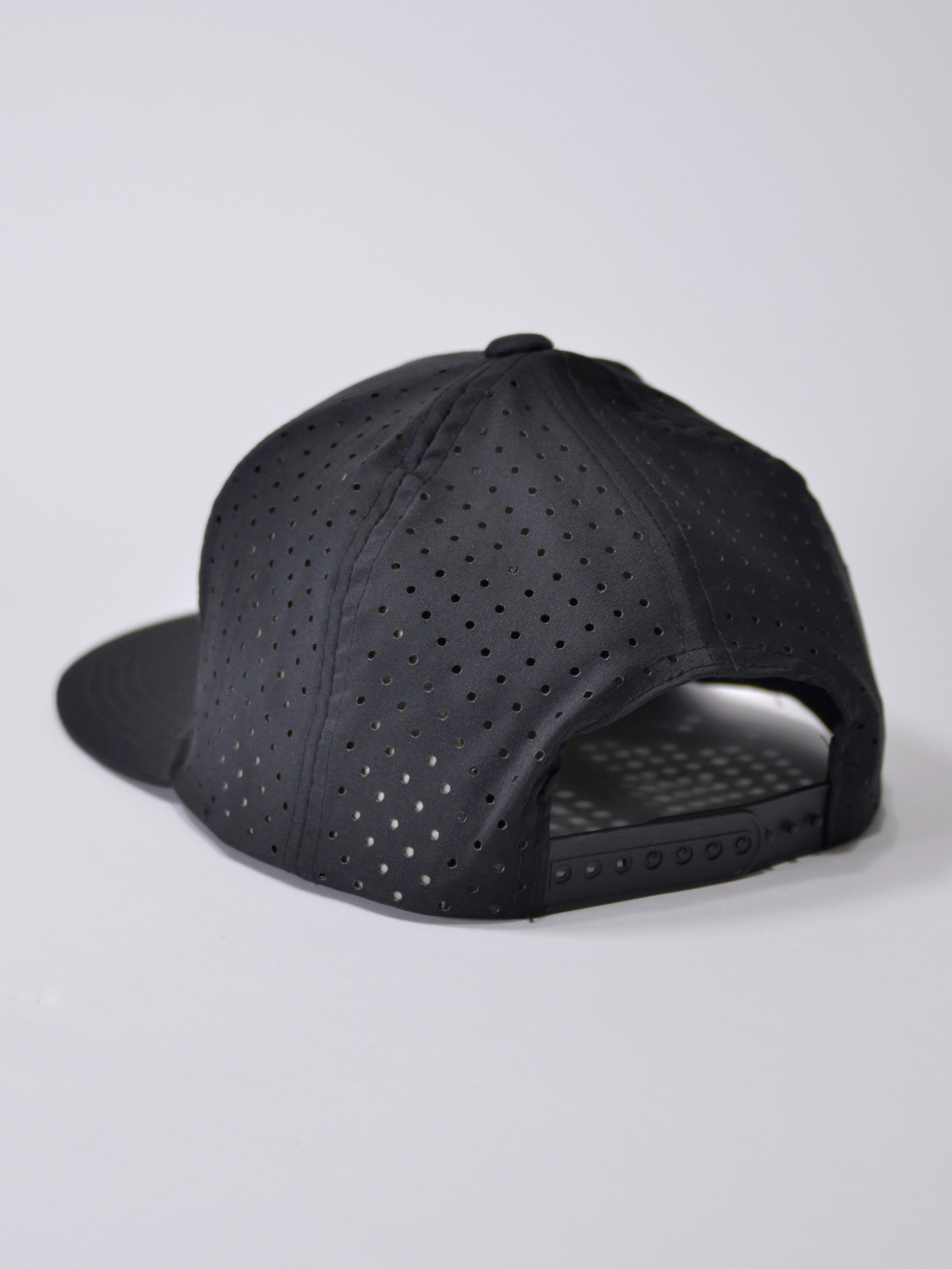 WAVEFROM FLAT MESH CAP
