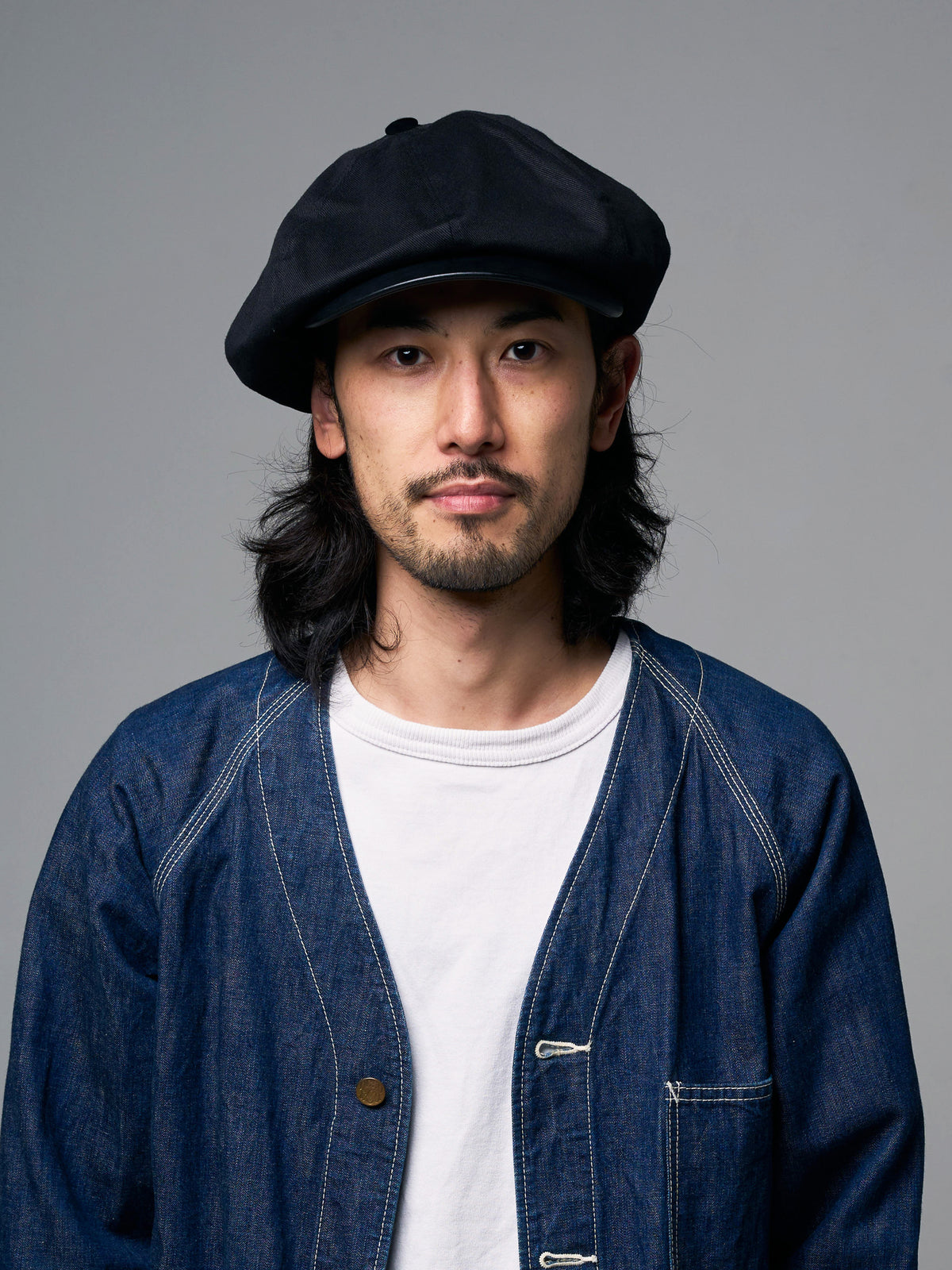 PU LEATHER & TWILL LONG BILL CASQUETTE