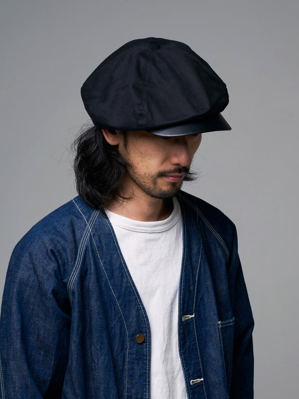 PU LEATHER & TWILL LONG BILL CASQUETTE