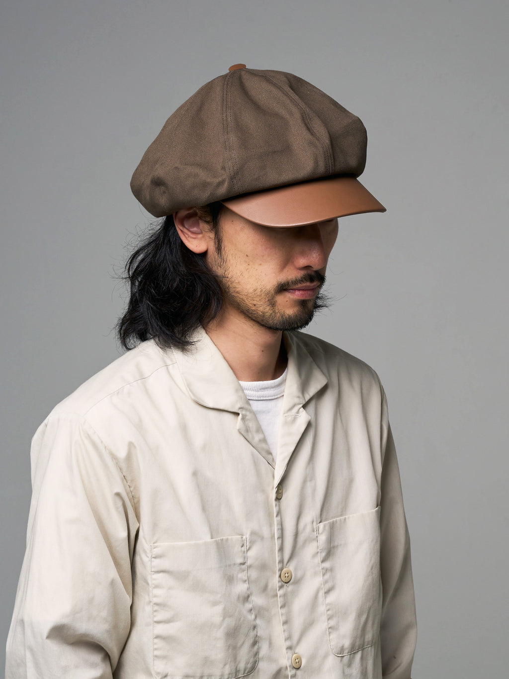 PU LEATHER & TWILL LONG BILL CASQUETTE