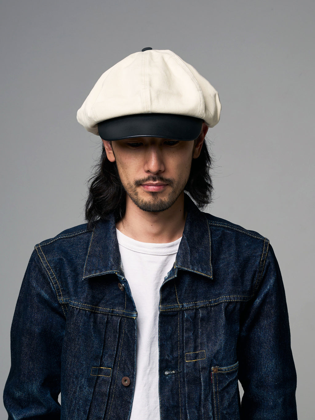 PU LEATHER & TWILL LONG BILL CASQUETTE