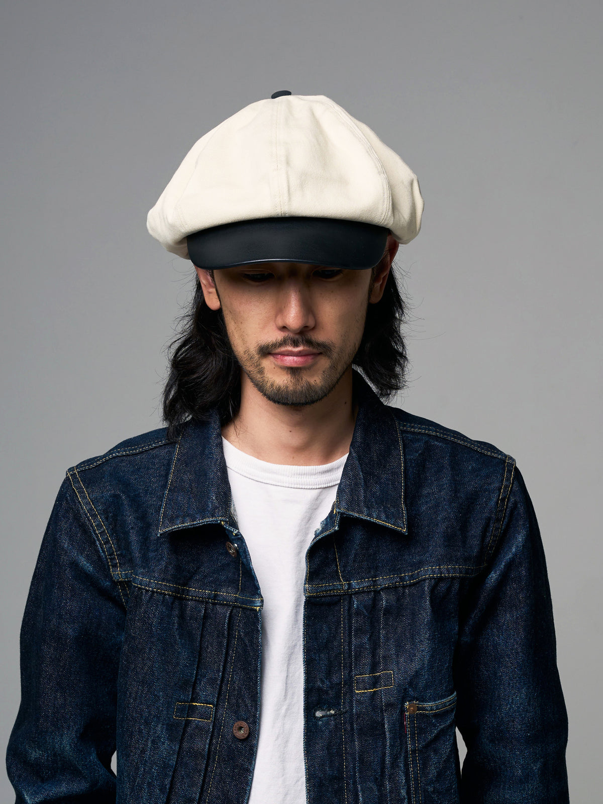 PU LEATHER & TWILL LONG BILL CASQUETTE