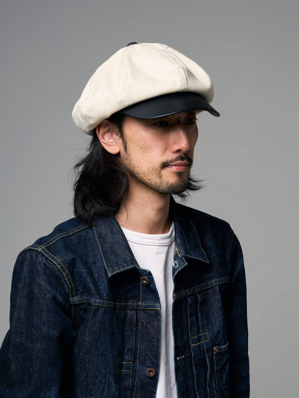 PU LEATHER & TWILL LONG BILL CASQUETTE