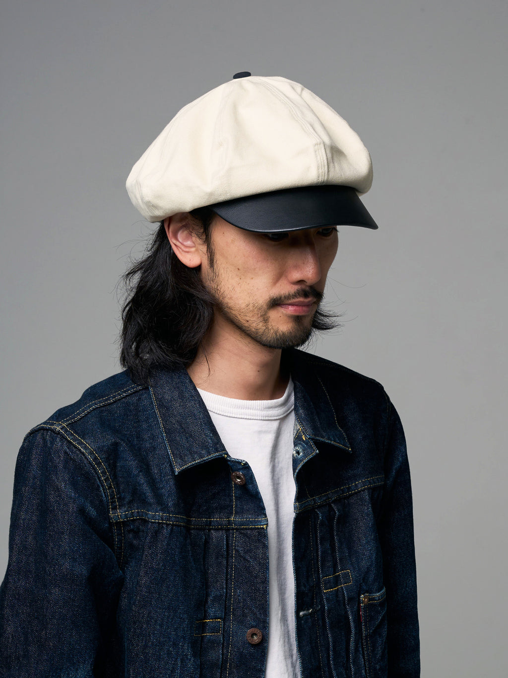 PU LEATHER & TWILL LONG BILL CASQUETTE