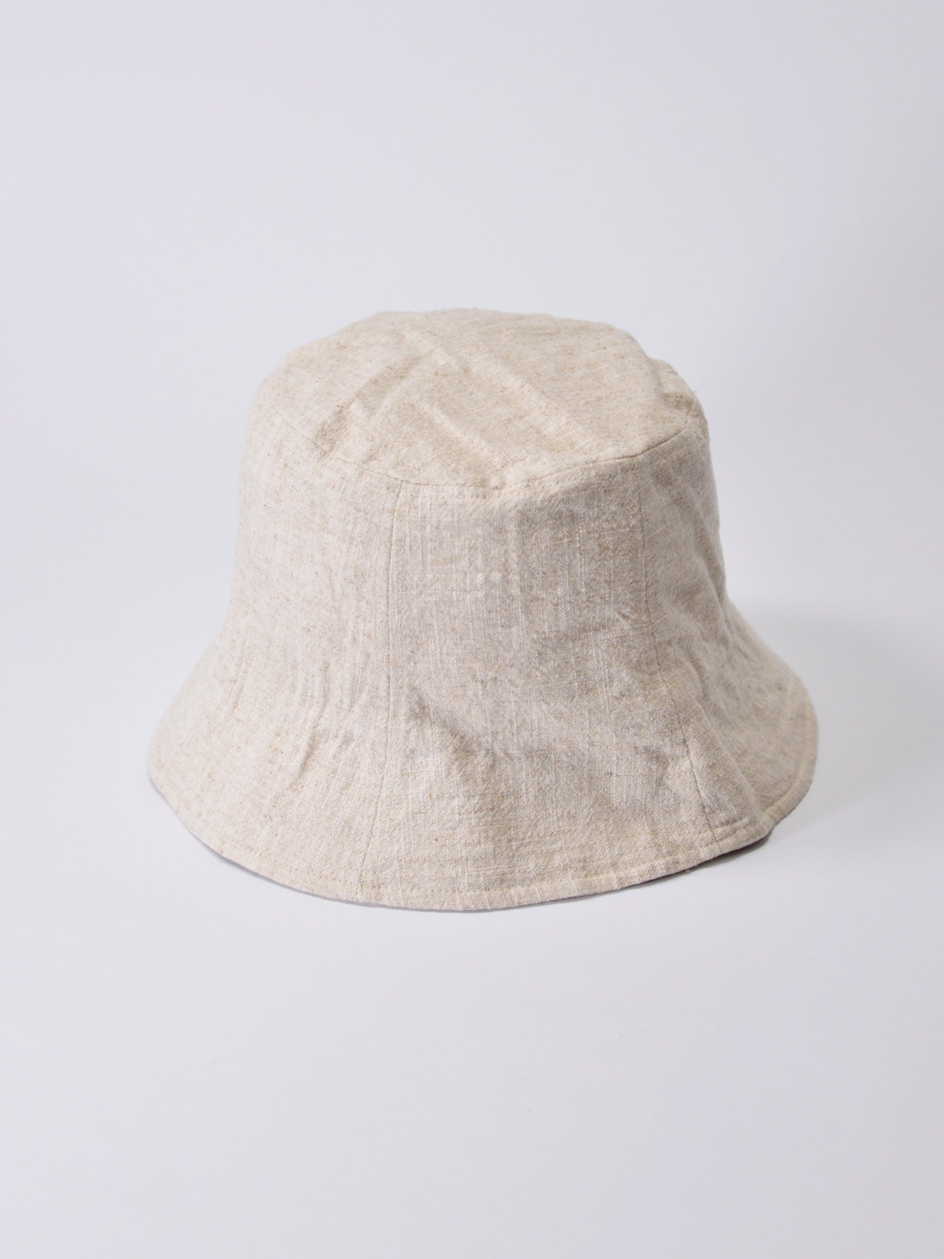 LINEN TULIP BUCKET HAT