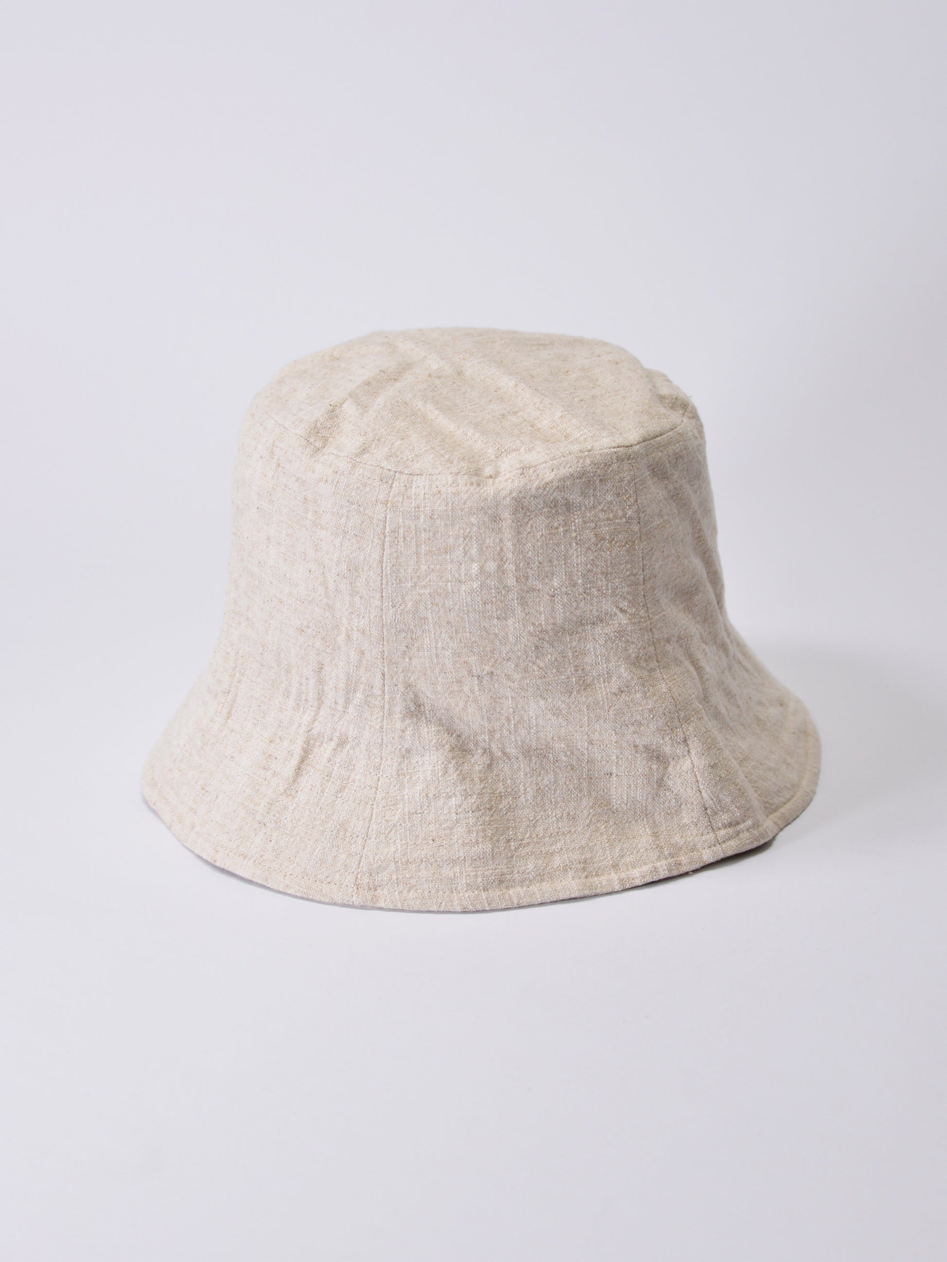 LINEN TULIP BUCKET HAT