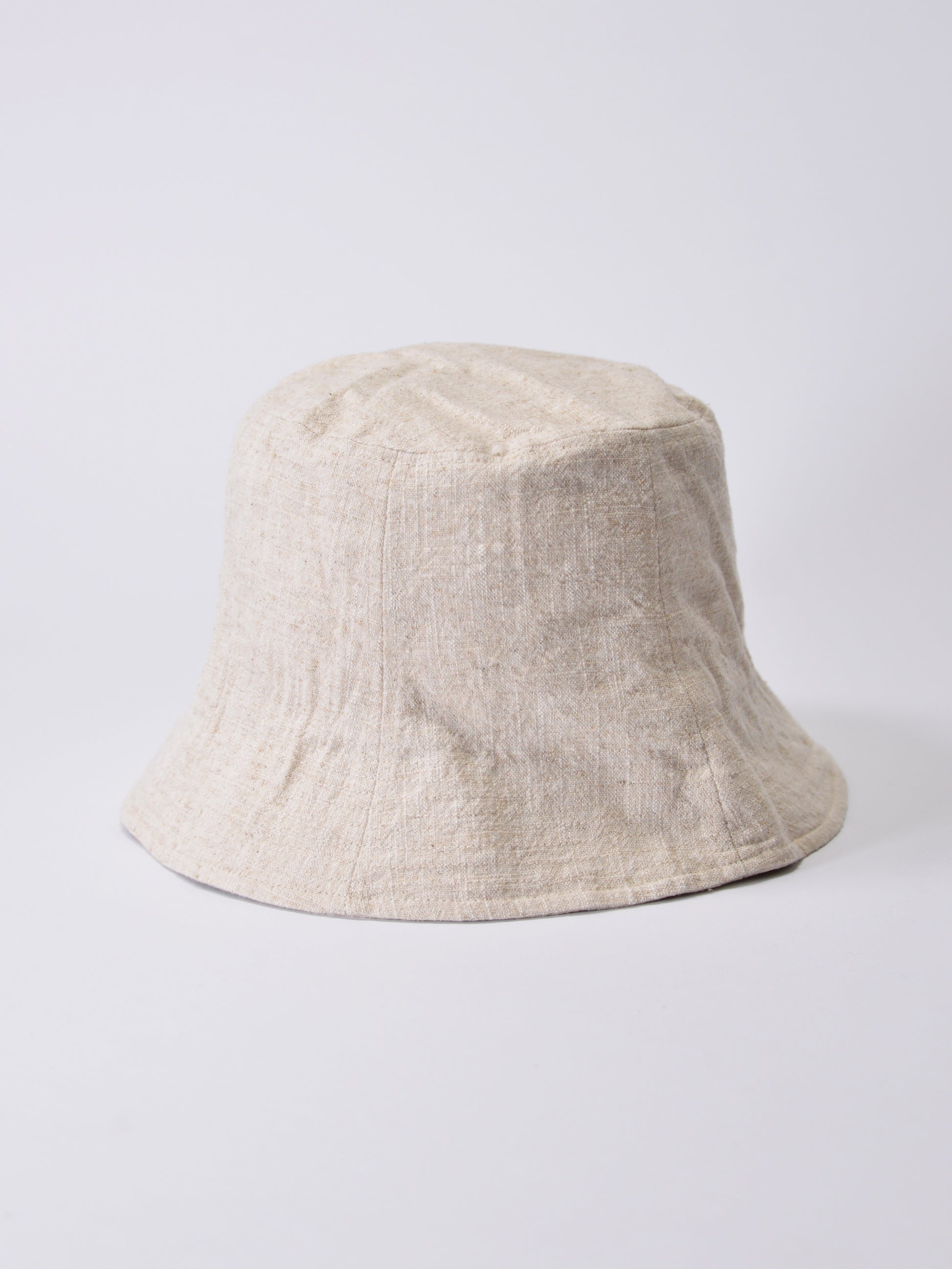 LINEN TULIP BUCKET HAT