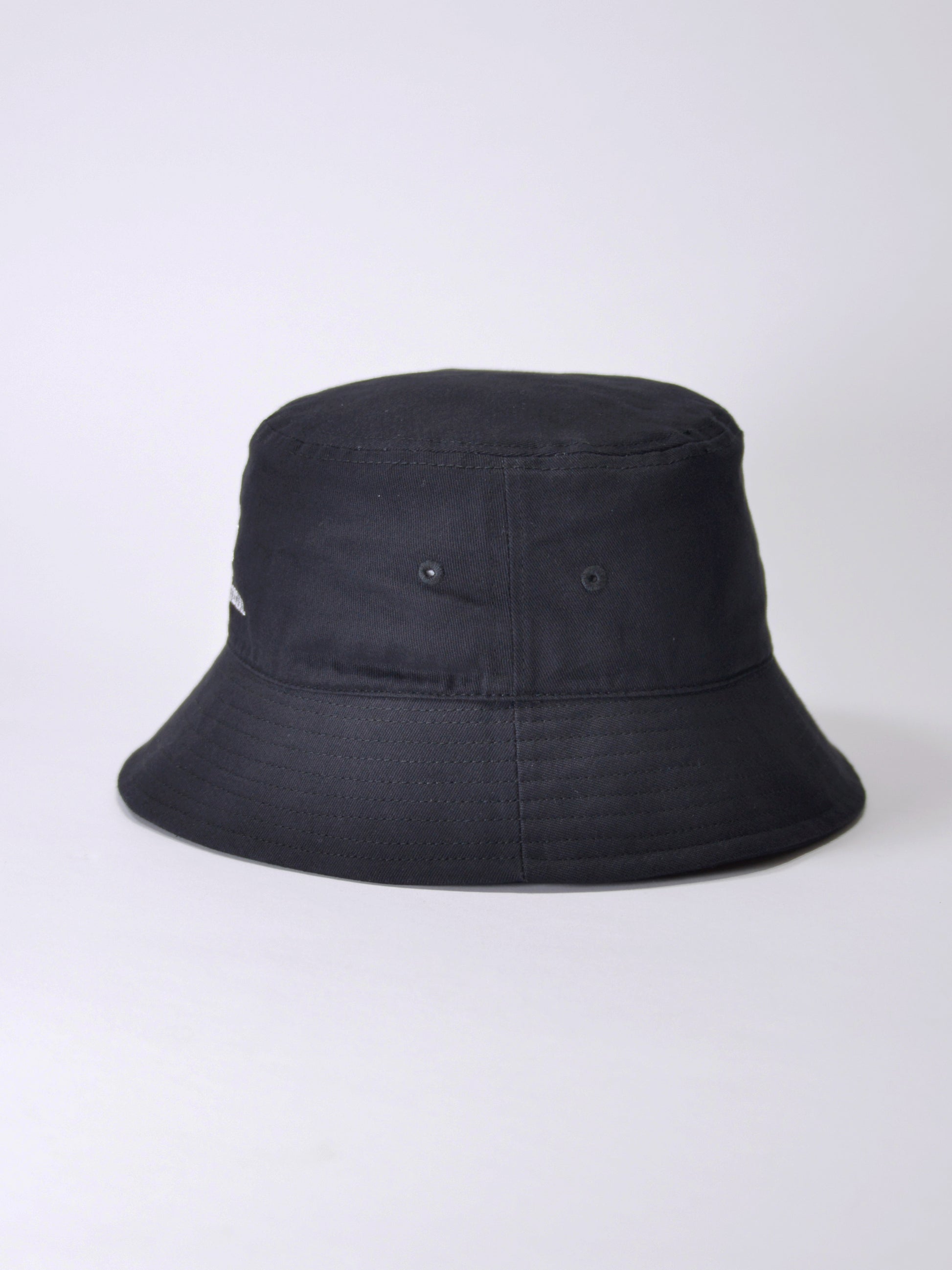 SOCIAL BUCKET HAT