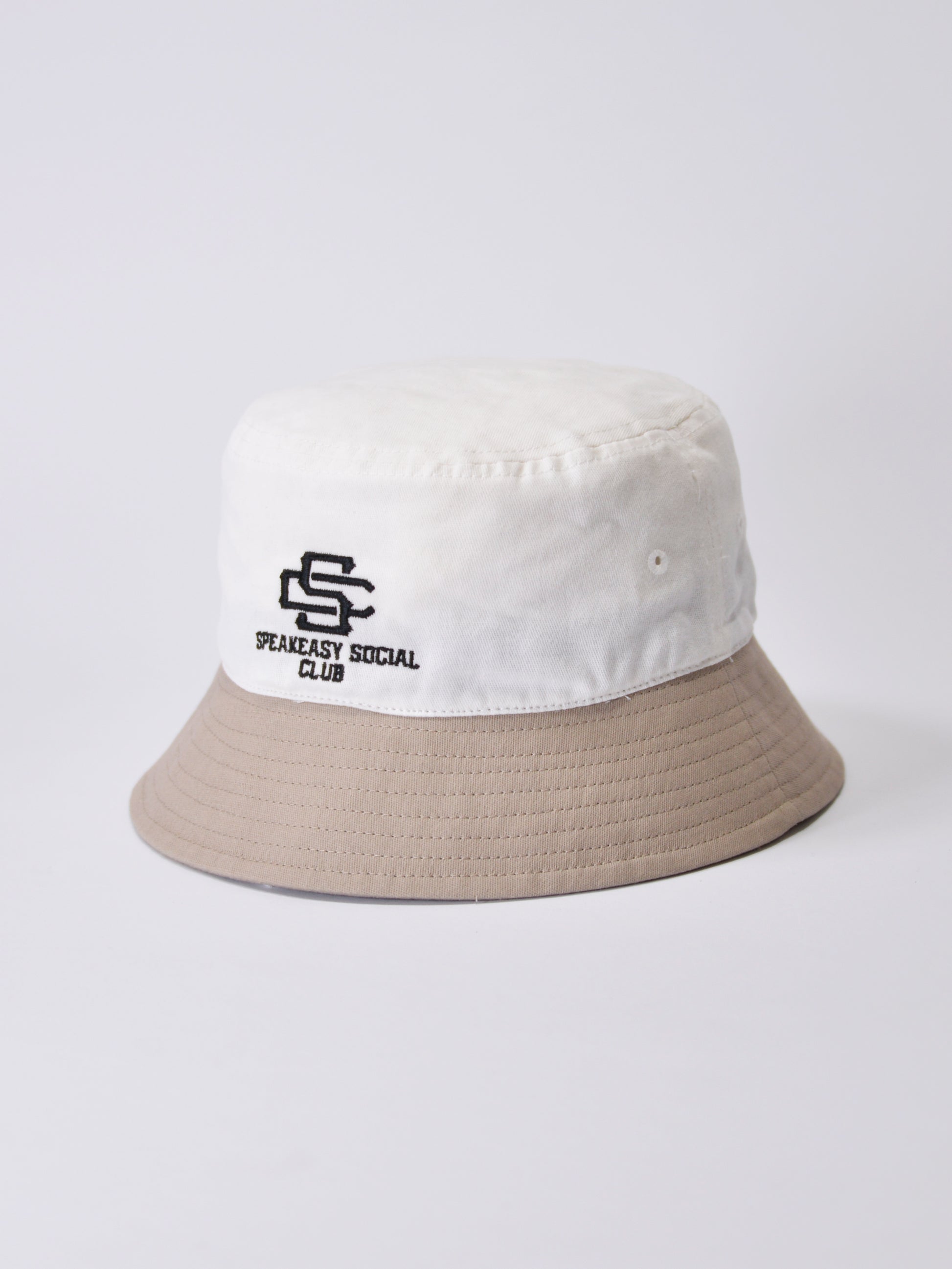 SOCIAL BUCKET HAT