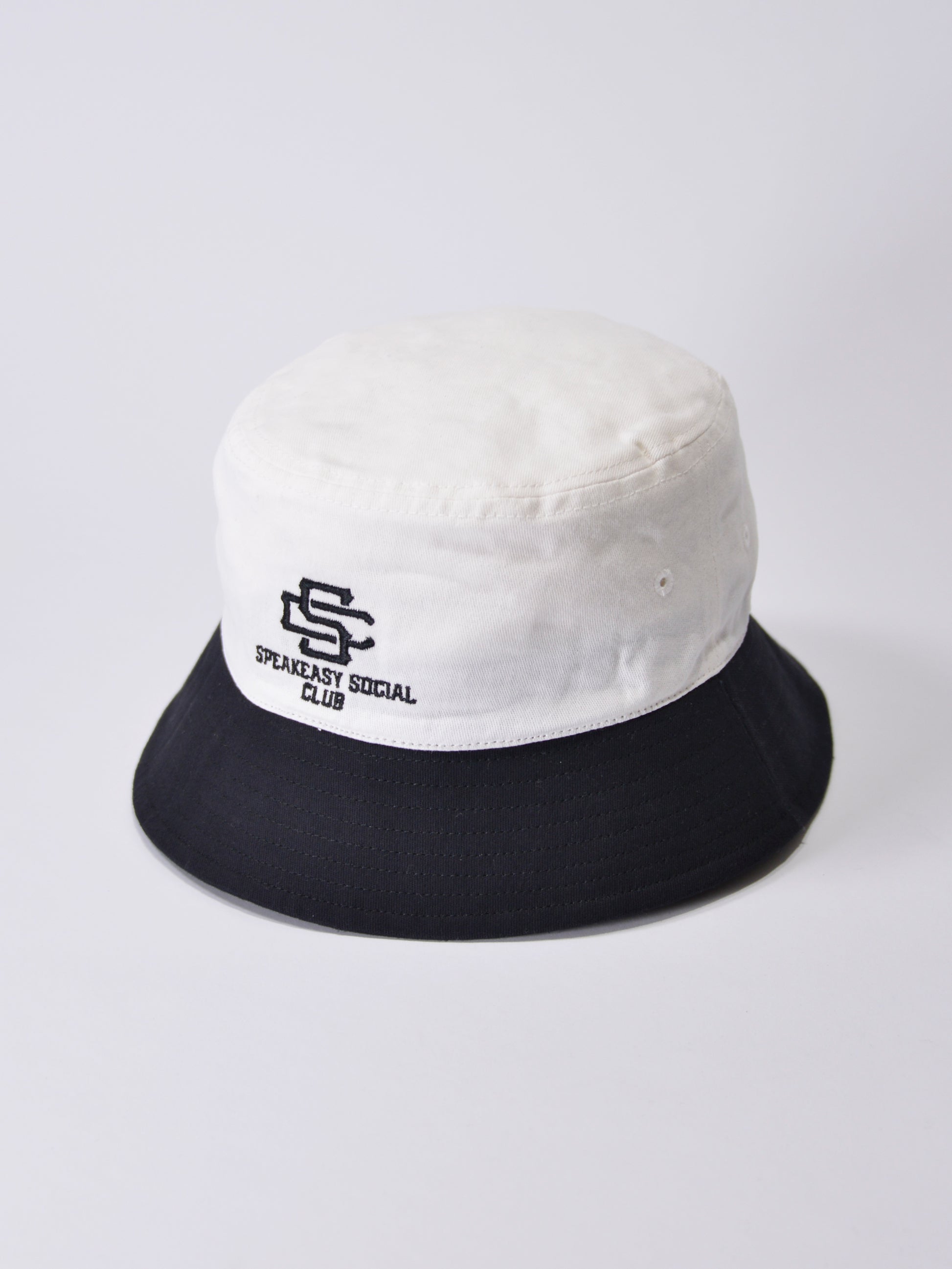 SOCIAL BUCKET HAT