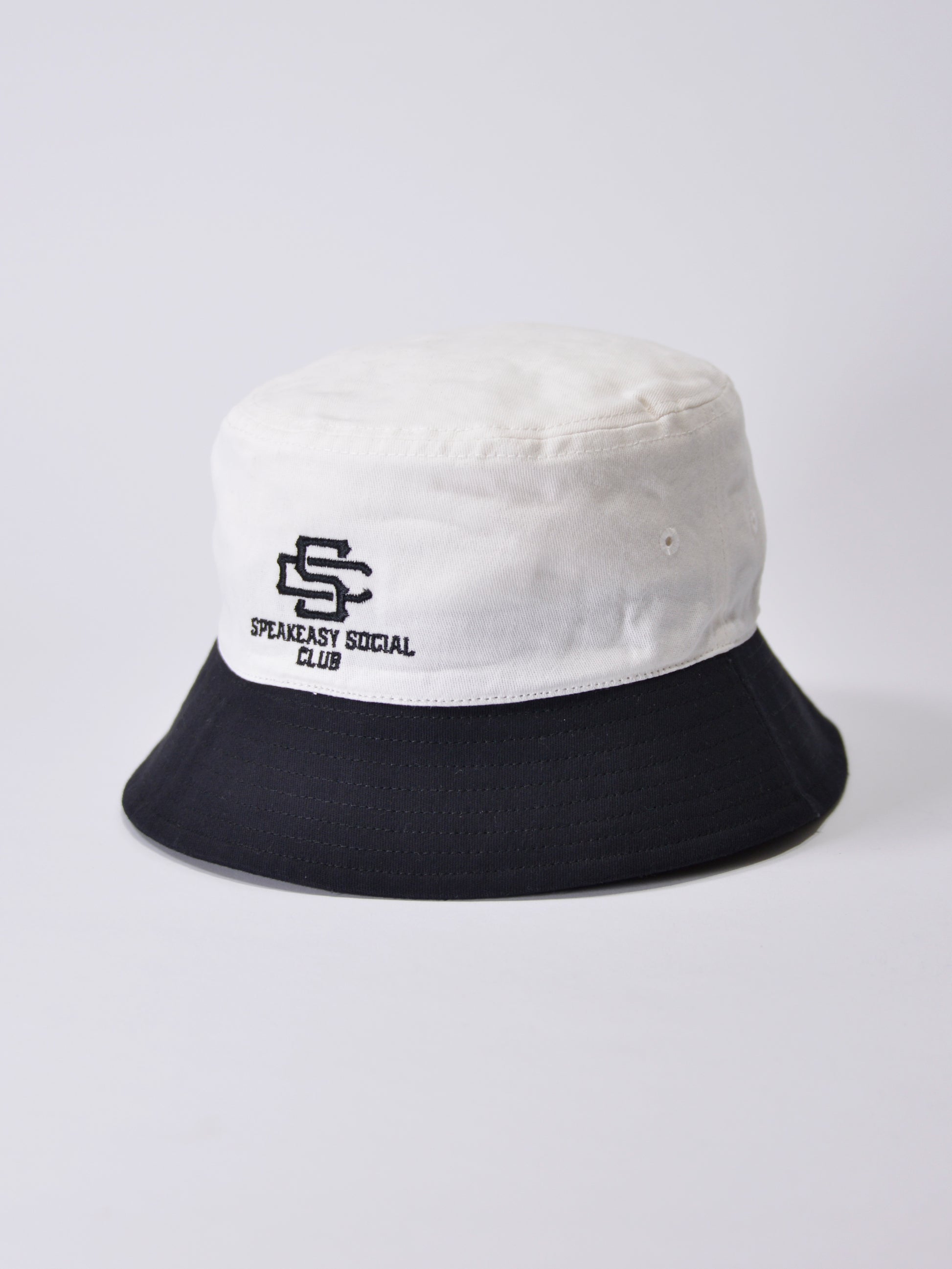 SOCIAL BUCKET HAT