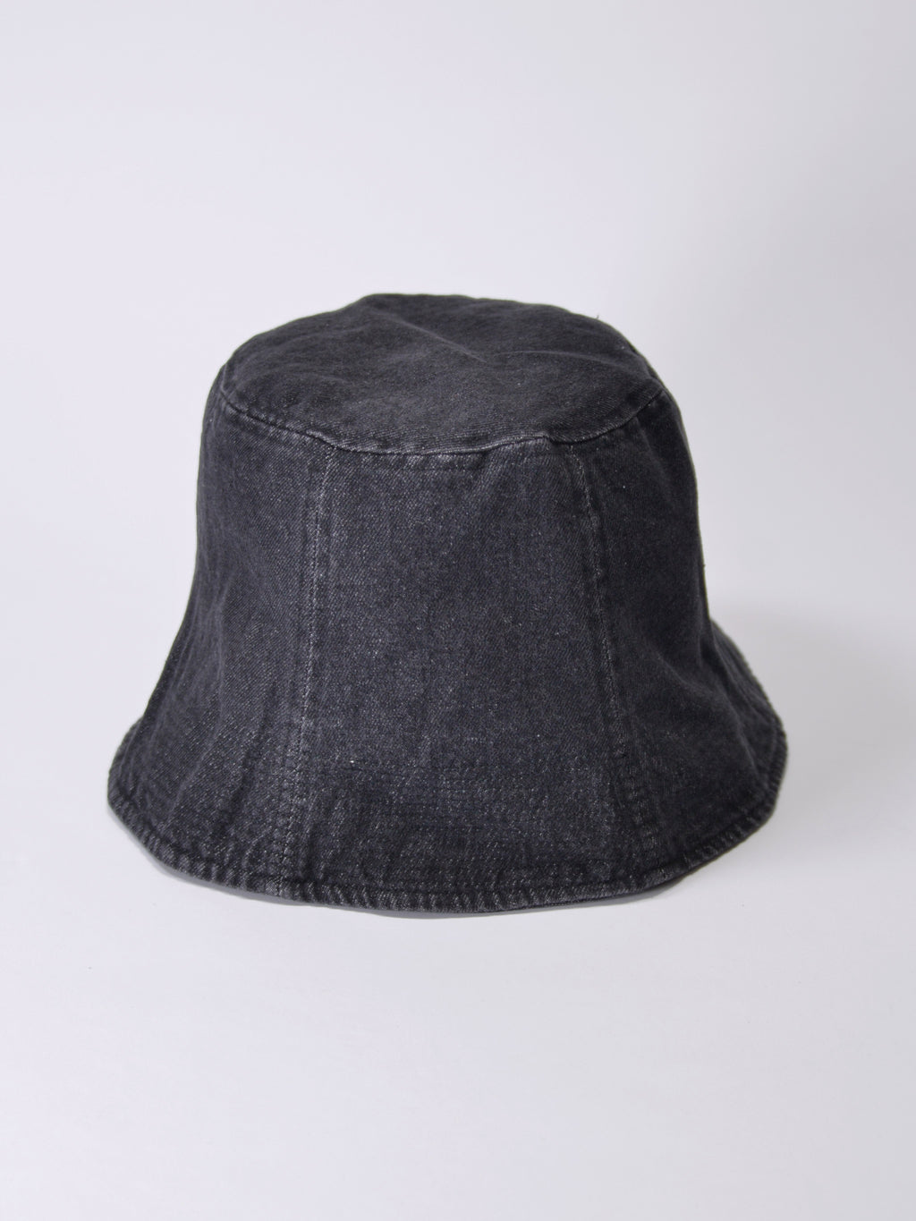 WASHED DENIM TULIP BUCKET HAT