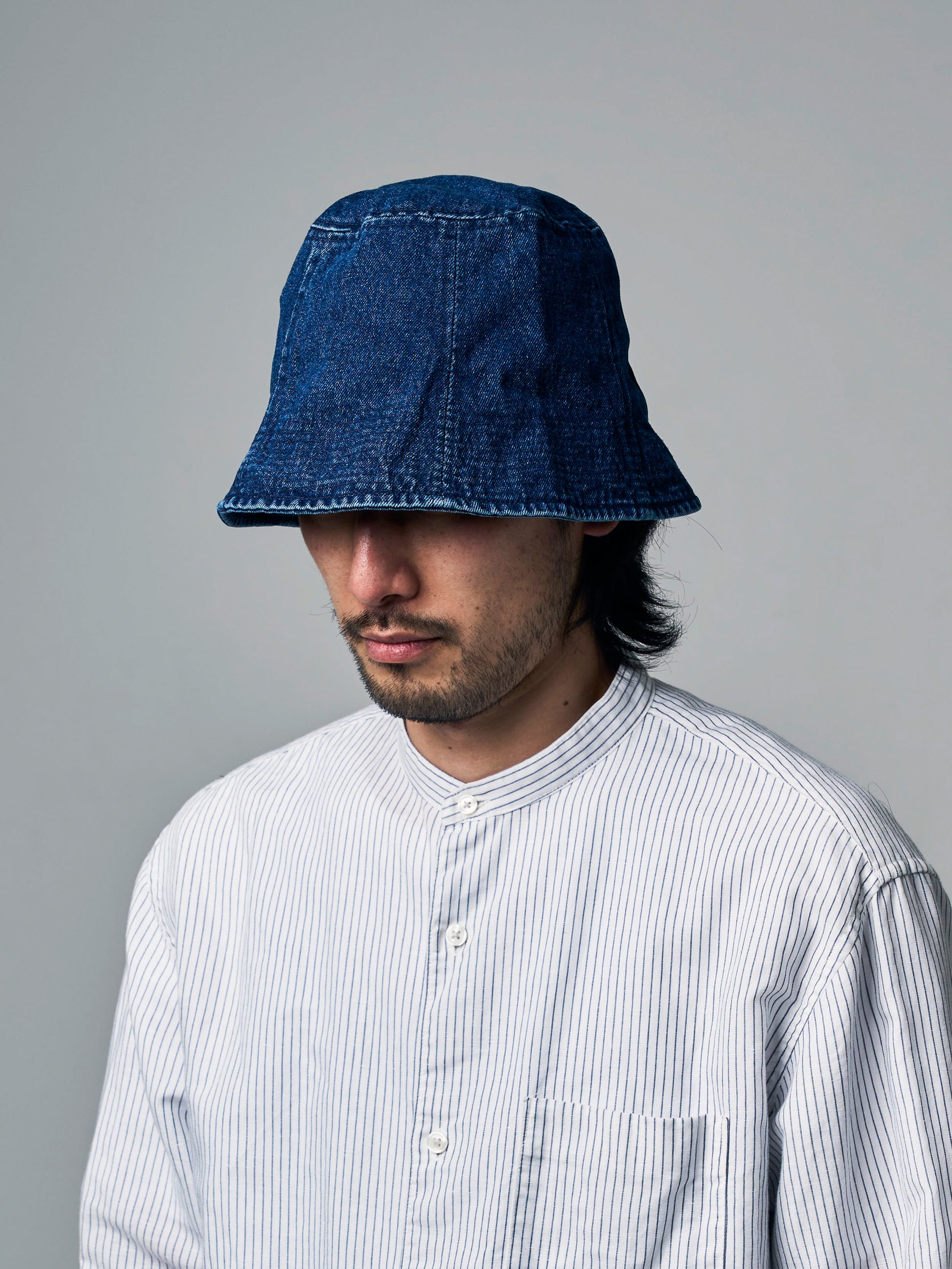 WASHED DENIM TULIP BUCKET HAT